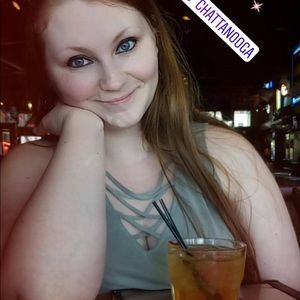 Meet your Posher, Tiffany